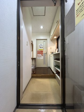 武藤眼科ビル2階店舗事務所の内装