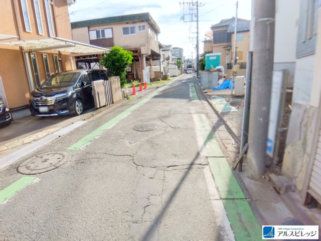 新築／富士見市関沢2丁目2期　全2棟の前面道路含む現地写真