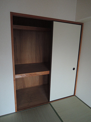 サンプラザ本山南の収納