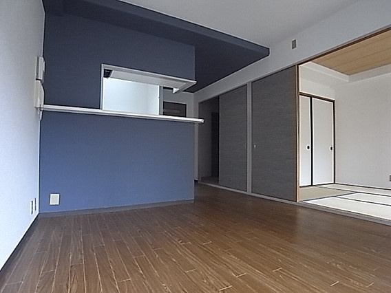 サンプラザ本山南の居間・リビング