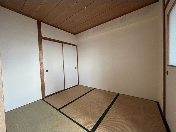 サンライズ入場の和室|い草の香りが落ち着く素敵な和室です