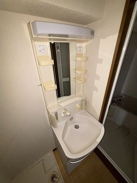サンライズ入場の洗面所|忙しい朝には欠かせない洗面所です