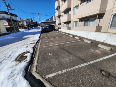 【駐車場】 | ラフィーネ福住