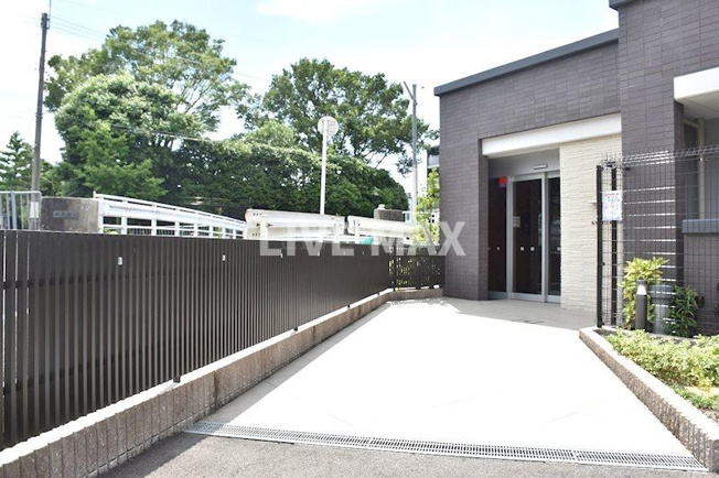 【エントランス】エスリード京都吉祥院