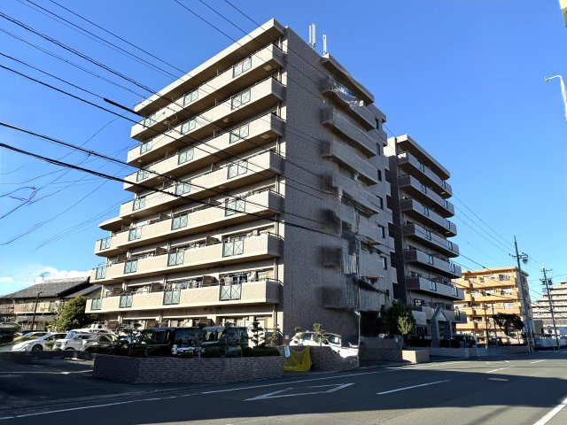 ネオハイツ助信の外観