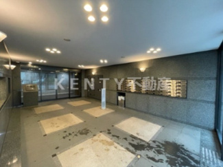 【エントランス】 | 落ち着いたエントランスです