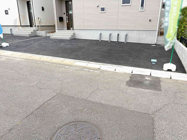 つくば市森の里第5　新築戸建て　1号棟の駐車場|カースペースは2台お停めいただけます♪