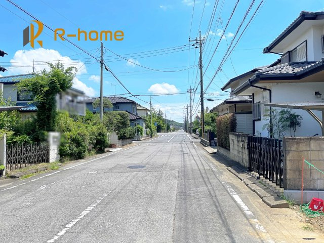 つくば市森の里第5　新築戸建て　1号棟の前面道路含む現地写真|『今から見たい！』大歓迎です♪
お気軽にＲ－ｈomeまでお問い合わせください。