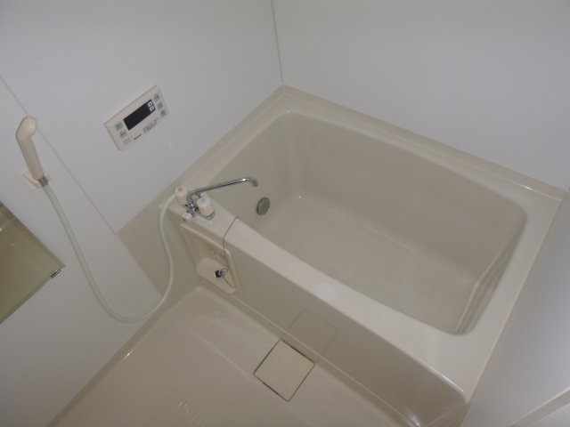 ダイワティアラ津田沼Ⅳの浴室|ゆったりお風呂は疲れも癒されますね♪追い焚き付きですよ