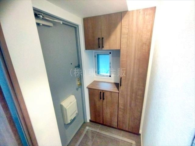 【玄関】 | アーベイン朝霞リーデンス | 明るい玄関です