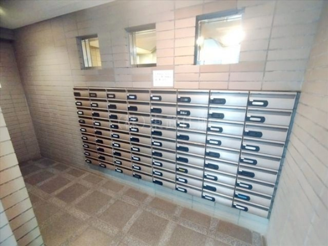 【設備】 | アーベイン朝霞リーデンス | 集合ポスト