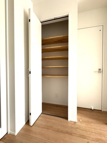 中央区関屋田町3丁目  1号棟　新築戸建の収納