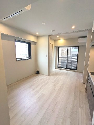 RETERRACE ASAKUSABASHI EASTの居間・リビング