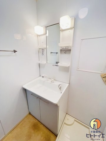 フェリオ玄ヶ野 Aの独立洗面台|独立洗面化粧台が付いています