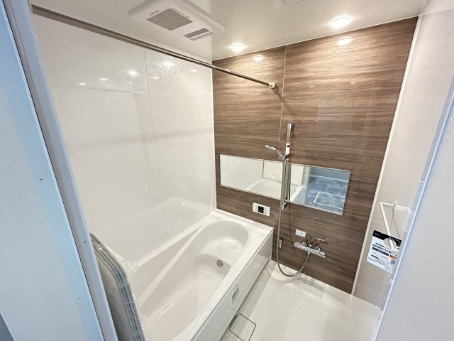 明石市材木町新築戸建の浴室