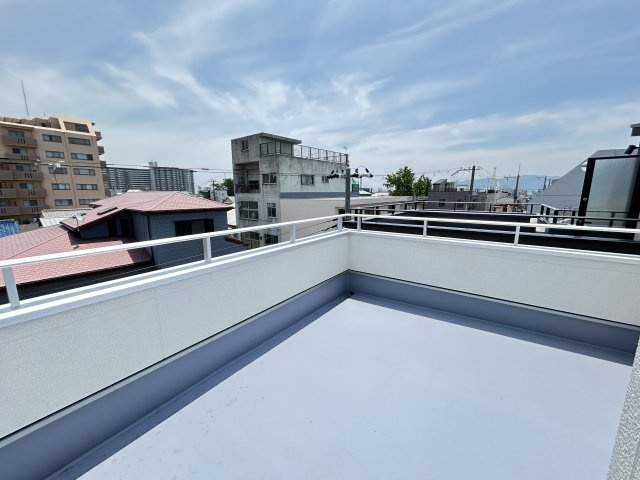 明石市材木町新築戸建のバルコニー