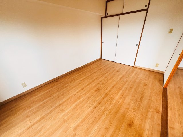 グリーンフォレストの洋室|6帖の洋室です