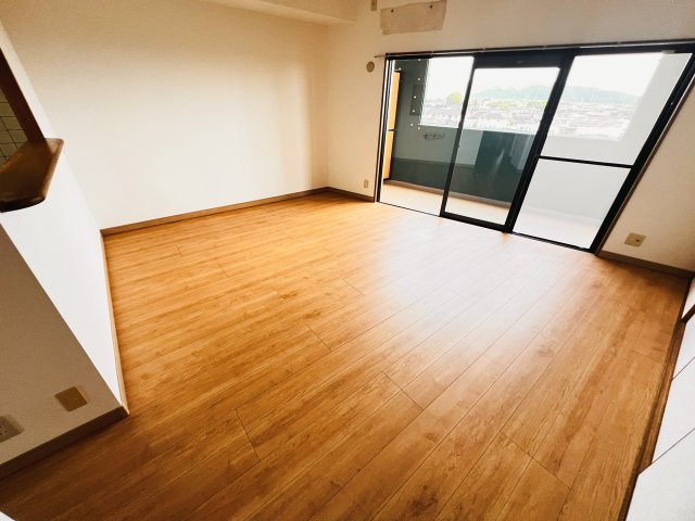 グリーンフォレストの居間・リビング