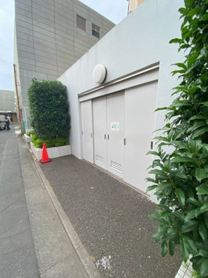 【その他共用部分】 | ライオンズステーションプラザ中央林間 | 敷地内ごみ置き場でごみ出しもらくらく～♪忙しい社会人さんや主婦さんにもうってつけ！