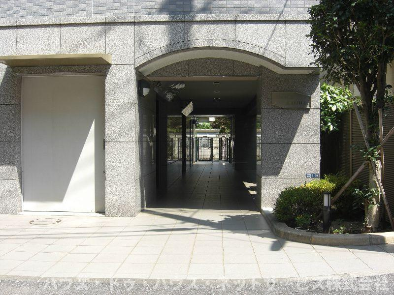 グレース柏のエントランス