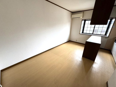 【居間・リビング】 | 大宮西野山町貸家