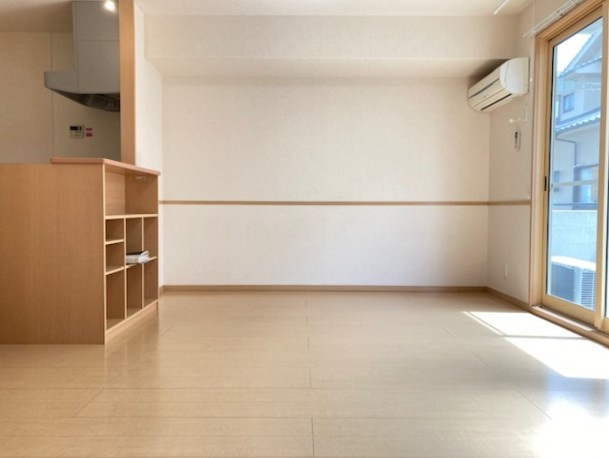 シャルムコートの居間・リビング