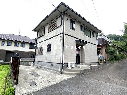 【外観】 | 【仲介手数料０円】厚木市棚沢　中古一戸建て | 厚木市棚沢　中古一戸建て