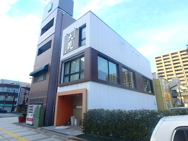 カルディアビルの外観