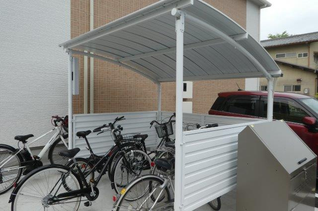 メゾン・ド・ユイのその他共用部分|自転車置き場