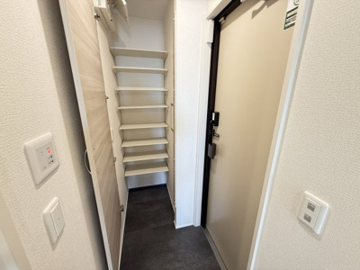 【玄関】 | アザレア深江橋