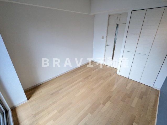 エスリード深江橋 BRAVI不動産の寝室