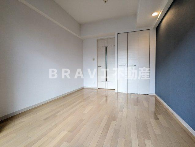 エスリード深江橋 BRAVI不動産の洋室