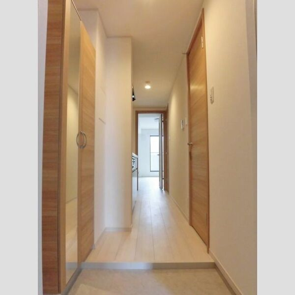 ヴィルヌーブ庄屋の玄関