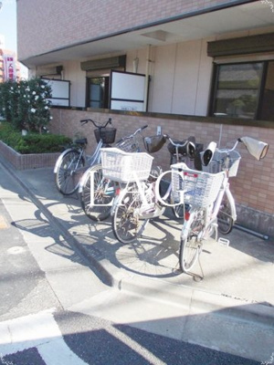 【その他共用部分】 | サニーシャトル | 駐輪場です。