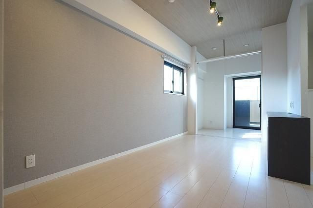 インプルーブ西新の居間・リビング