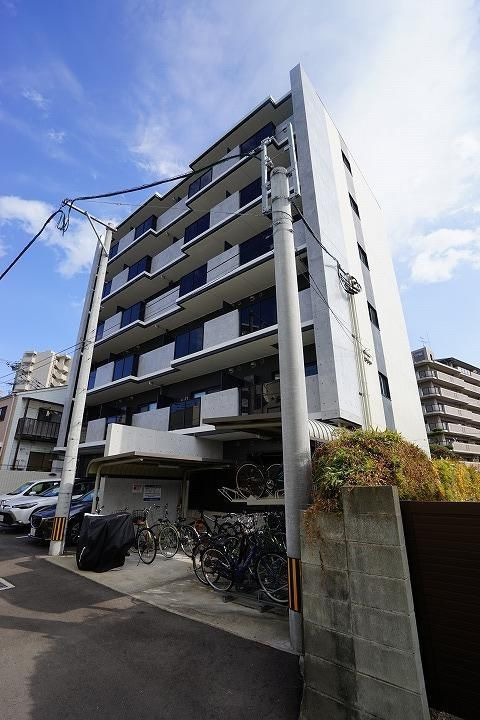 インプルーブ西新の外観