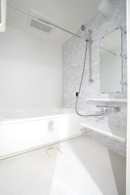 インプルーブ西新の浴室