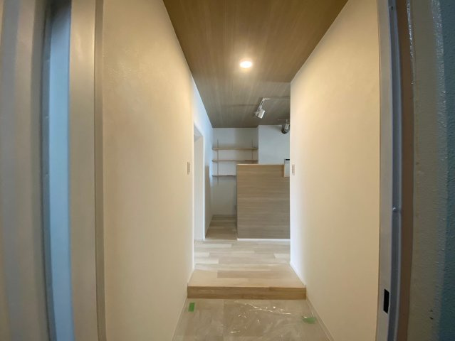 コープ野村伊丹昆陽Ａ棟の玄関|スッキリした玄関でさわやかにお家族の送り迎えができますね！