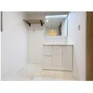 神奈川県横浜市港北区新吉田東６丁目 戸建ての独立洗面台|朝の身支度には欠かせない独立洗面化粧台