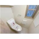 神奈川県横浜市港北区新吉田東６丁目 戸建てのトイレ|落ち着いた色調のトイレです