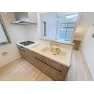 神奈川県横浜市港北区新吉田東６丁目 戸建てのキッチン|キッチンでお料理をお楽しみください