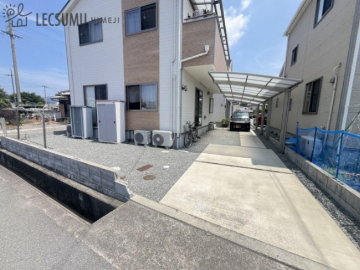 姫路市上手野/中古戸建の駐車場