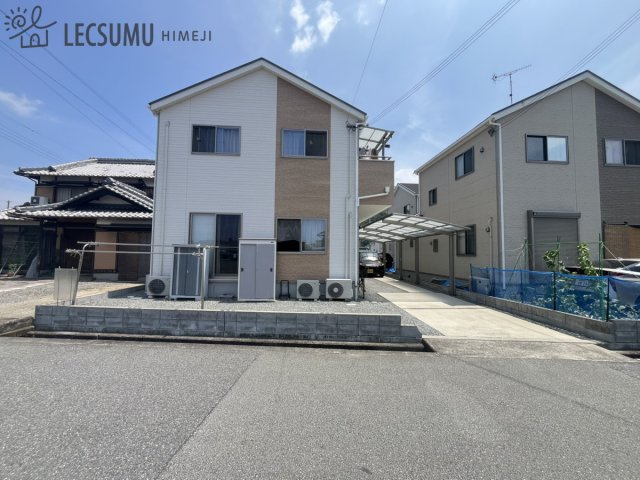 姫路市上手野/中古戸建の前面道路含む現地写真