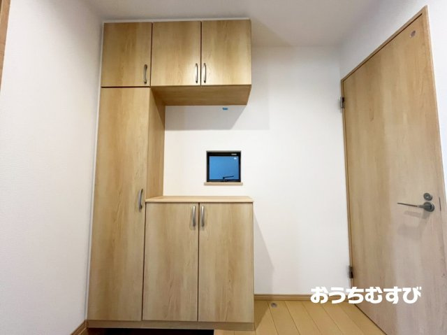 守山区天子田6期(全1棟)1号棟の玄関