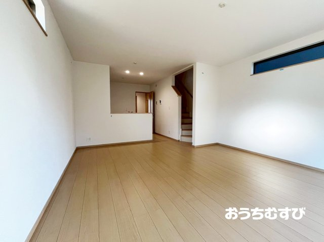 守山区天子田6期(全1棟)1号棟の居間・リビング