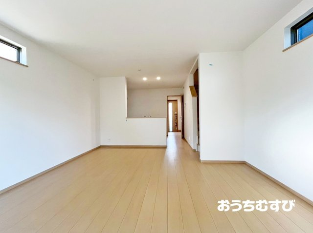 守山区天子田6期(全1棟)1号棟の居間・リビング