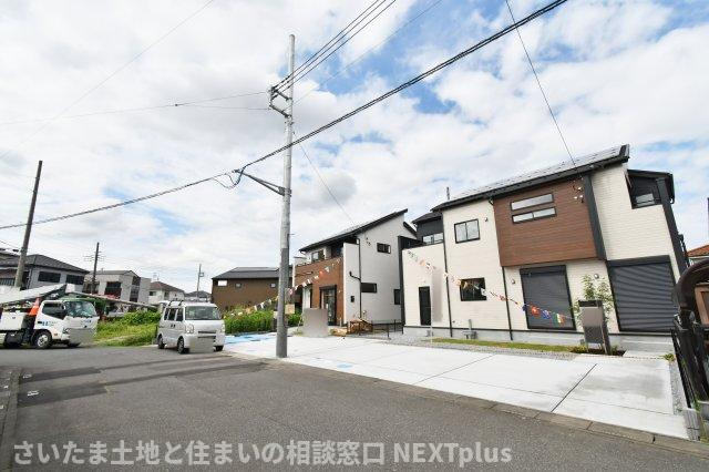 桶川市上日出谷南3丁目全2棟　1号棟の前面道路含む現地写真|『物件を今日見てみたい』といった当日のご案内、同条件などの物件、他社様掲載物件もご紹介可能！一日でまとめて内覧したい方、ぜひ当社までお問い合わせ下さい。スタッフ一同皆様のご連絡お待ちしております！