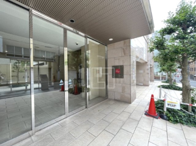 【エントランス】 | コスモリード谷町六丁目 | ドゥーエ谷町　エントランス