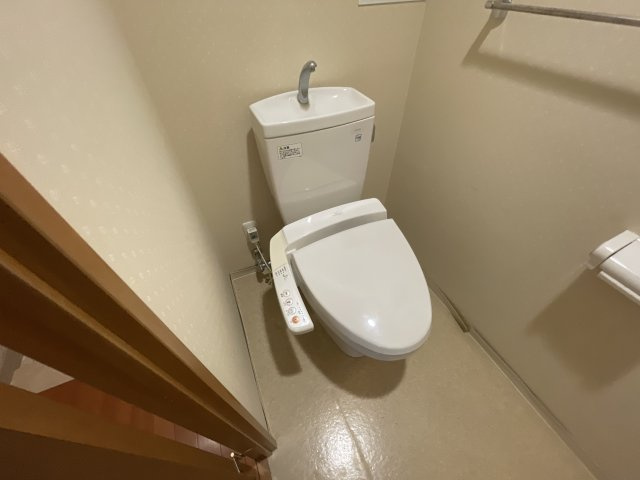 シャトー北条のトイレ