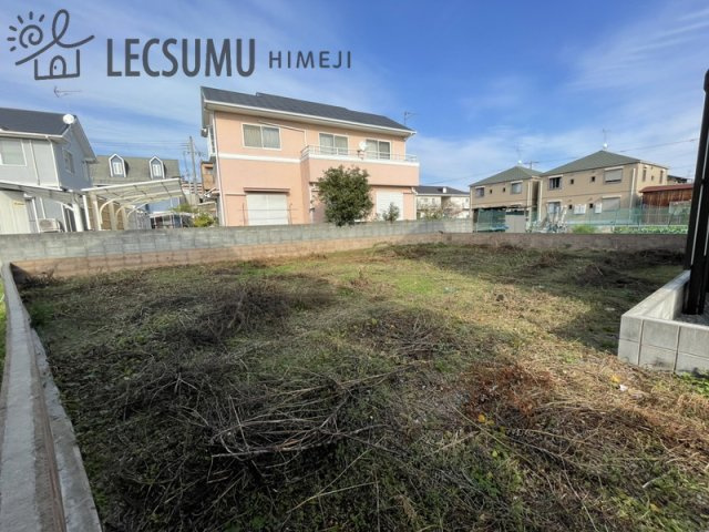 姫路市西庄/売土地の前面道路含む現地写真